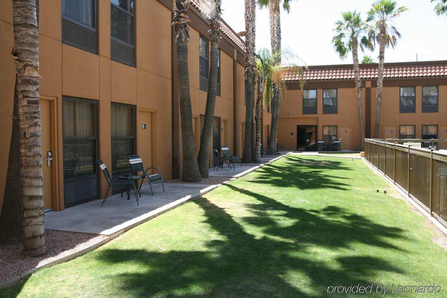 Hampton Inn & Suites Scottsdale On Shea Blvd Extérieur photo