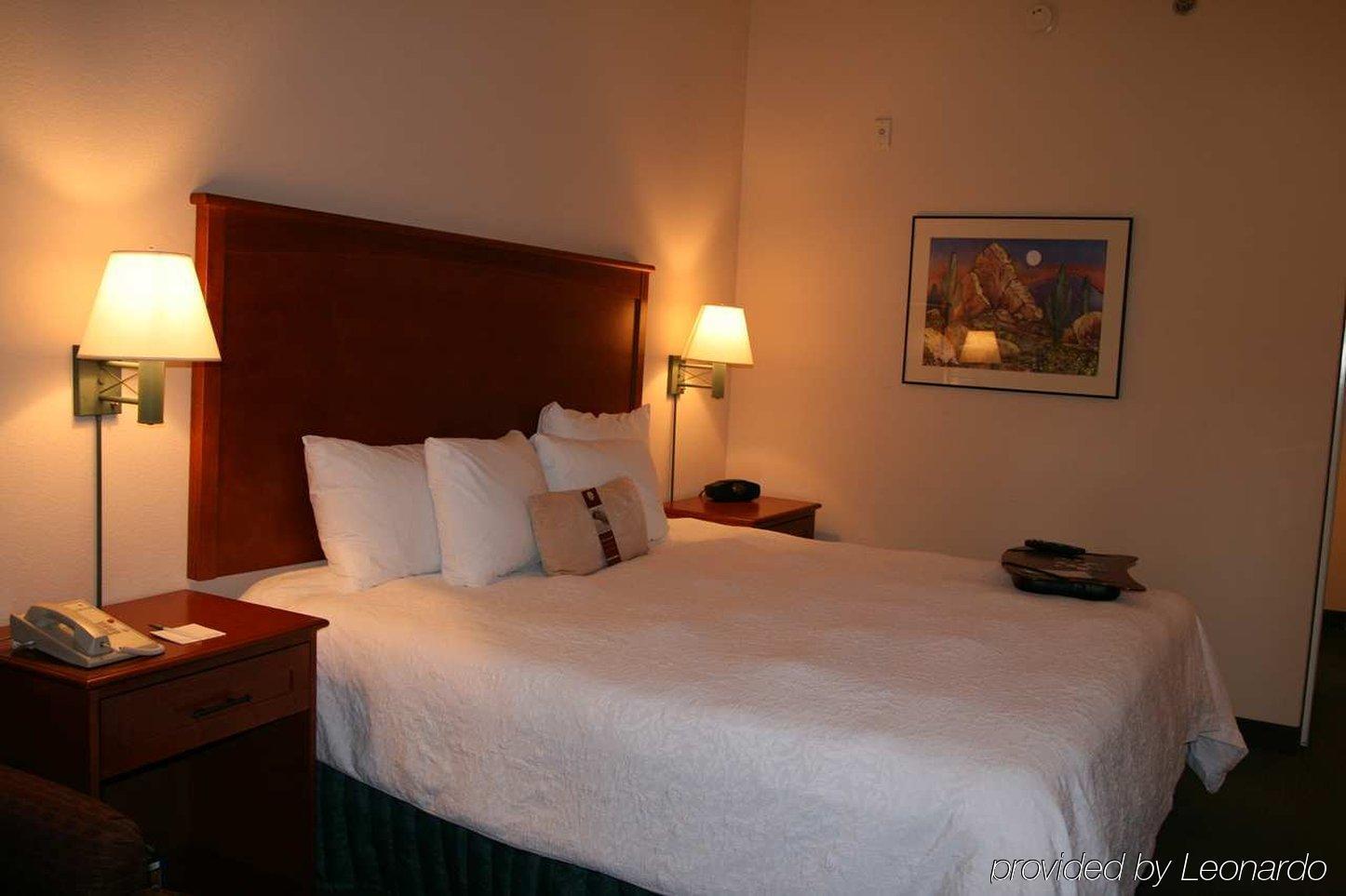 Hampton Inn & Suites Scottsdale On Shea Blvd Chambre photo